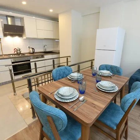 Uzay 1 Apartmanhotel 4*